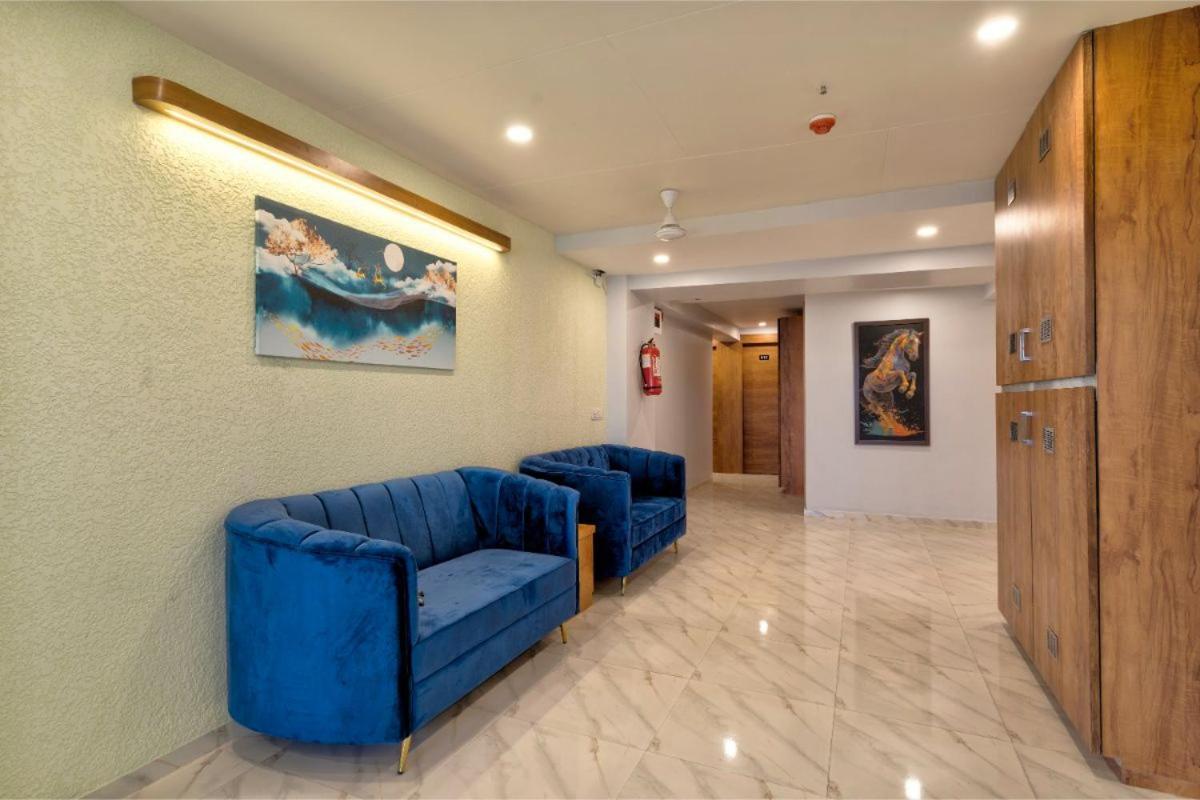 Hotel Royal 24 Ahmedabad Exterior photo